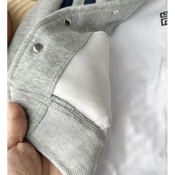 Szara bluza dziecięca bejsbolówka Leanka – modna bluza dla chłopca