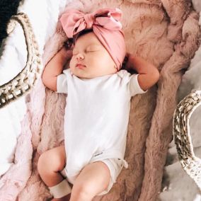 Opaska niemowlęca z kokardą różowa – turban bawełniany dla dziewczynki | LeAnKa 2