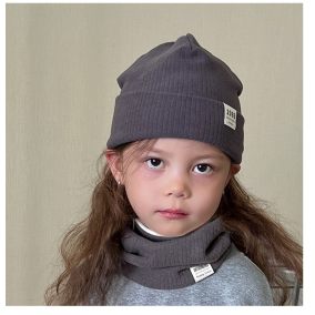 Czapka i komin dziecięcy bawełniany – zestaw unisex na jesień i zimę