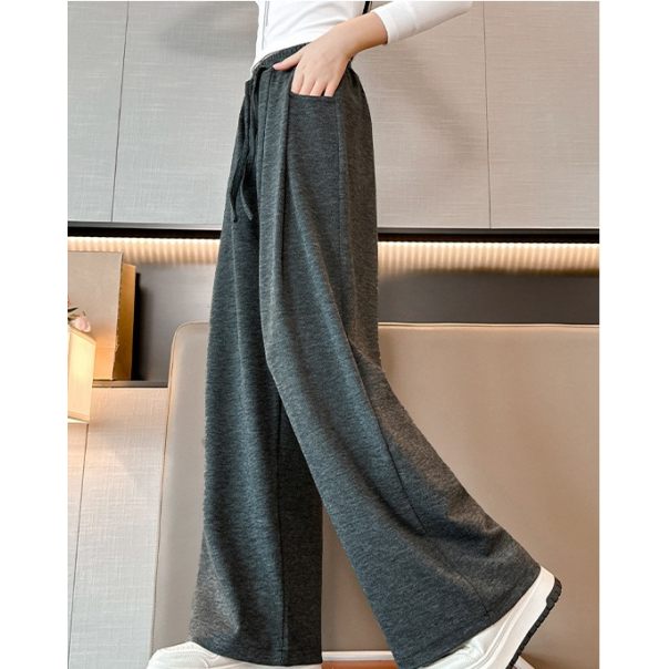 Dziewczęce spodnie dresowe wide leg czarne – modne i wygodne spodnie dla dzieci | LeAnKa