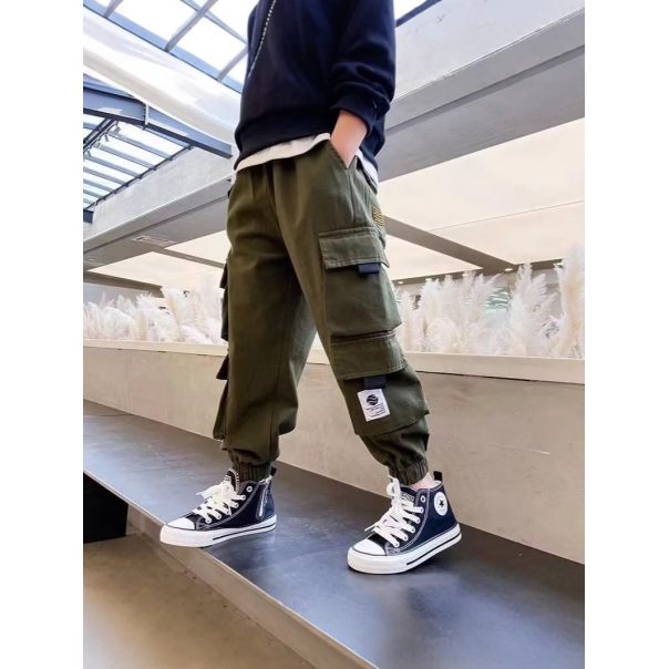 Spodnie cargo chłopięce bojówki z kieszeniami – czarne i zielone | LeAnKa